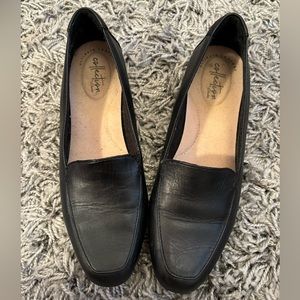 Women’s black leather Clarks classy professional work shoes Size 8
